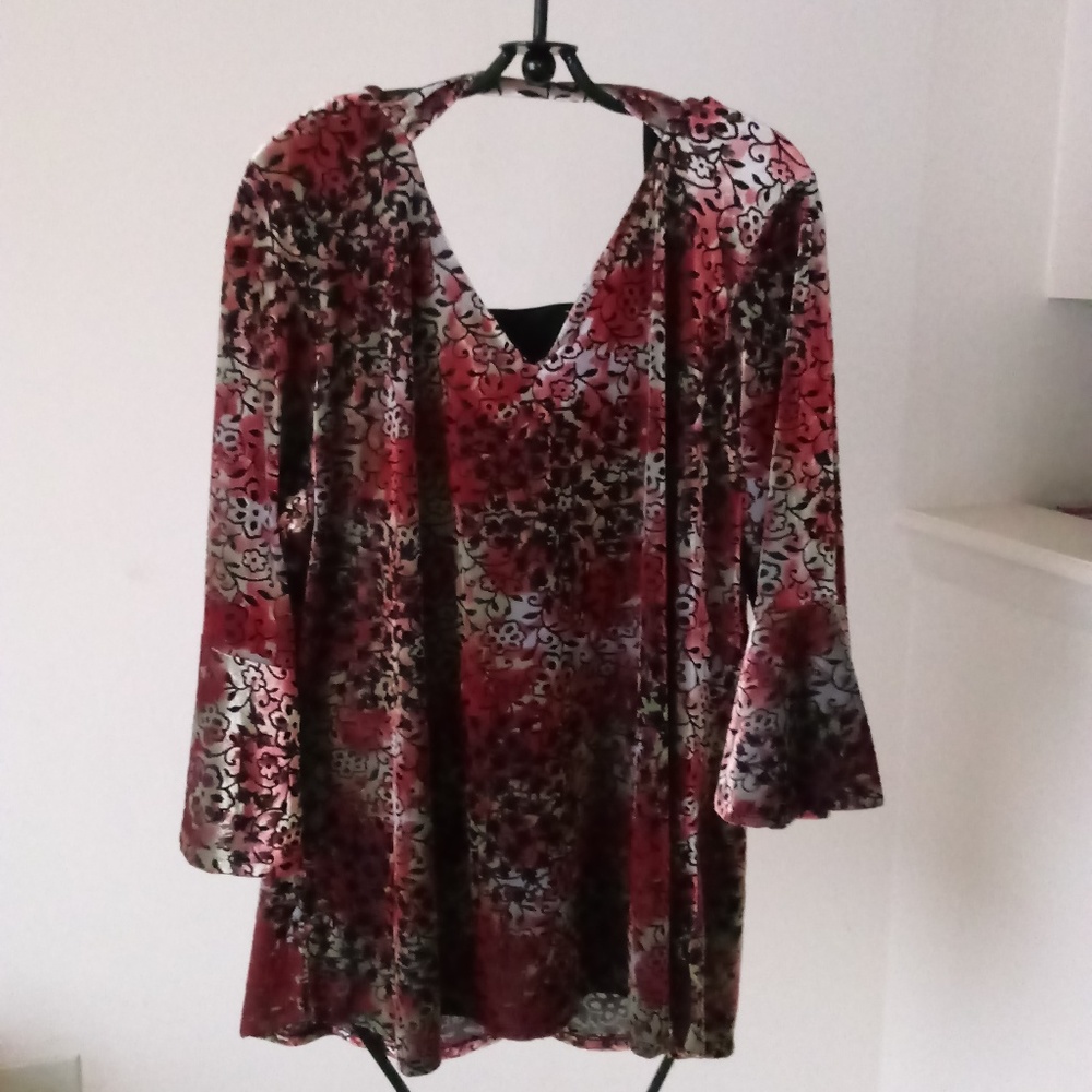Fifth Avenue Exclusive Blouse Size 18/20